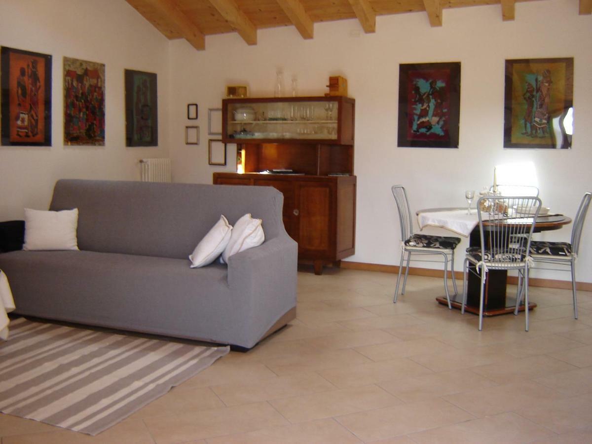 A 7 Km Da Salo' Casa Del Sole Mansarda Apartment Gavardo Exterior photo